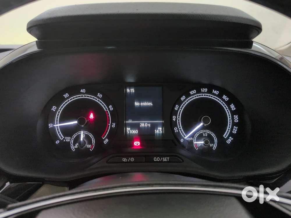 Skoda Slavia Style (non-sunroof), 2022, Petrol