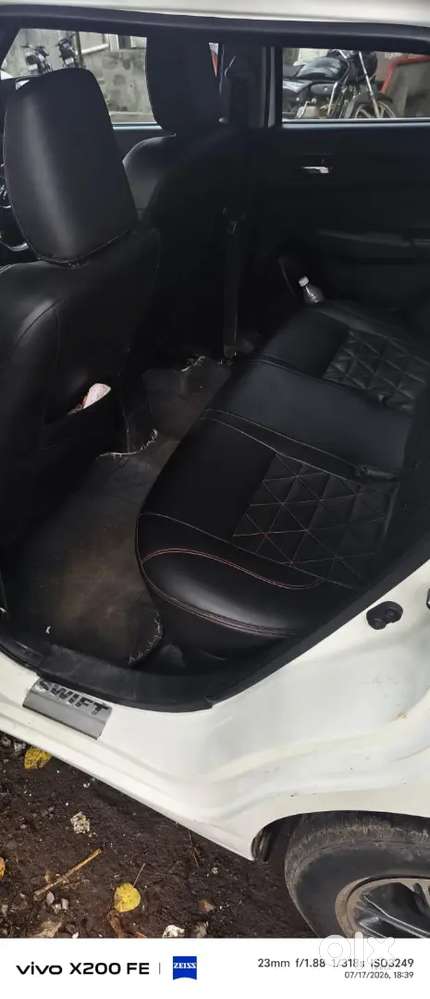 Swift Maruti Suzuki 2021