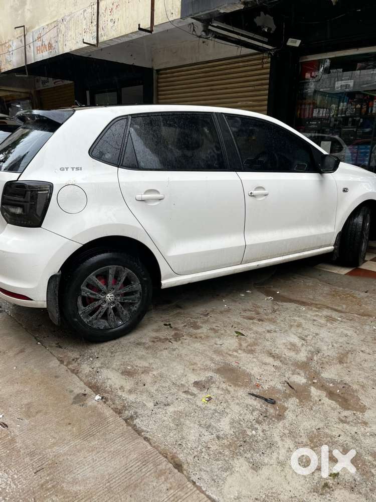 Volkswagen Polo Petrol 2015 Variant