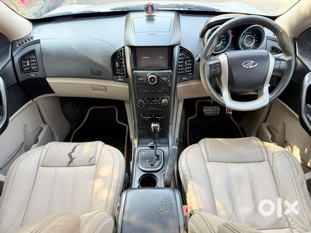 Mahindra Xuv500 W10 Sunroof 2016