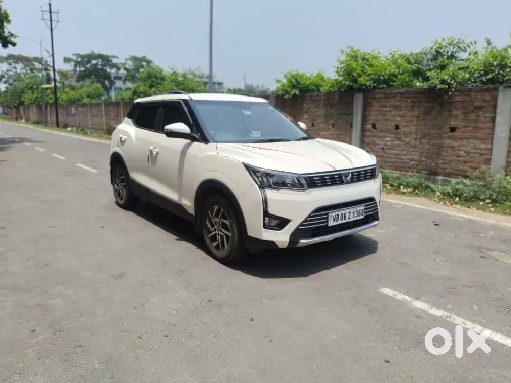 Mahindra Xuv300 (w8) 2023 Petrol 6000 Km Driven