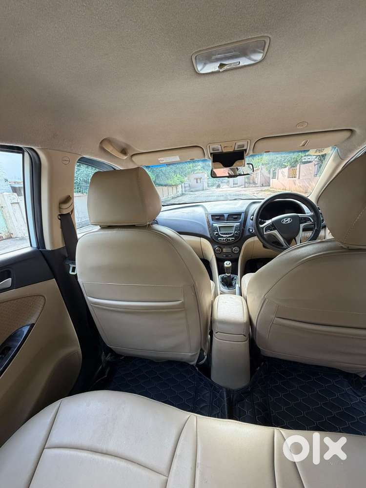 Hyundai Fluidic Verna 1.6 Vtvt Sx, 2011, Petrol