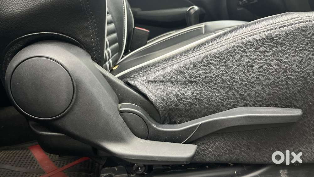 Maruti Suzuki Swift Vxi, 2021, Petrol