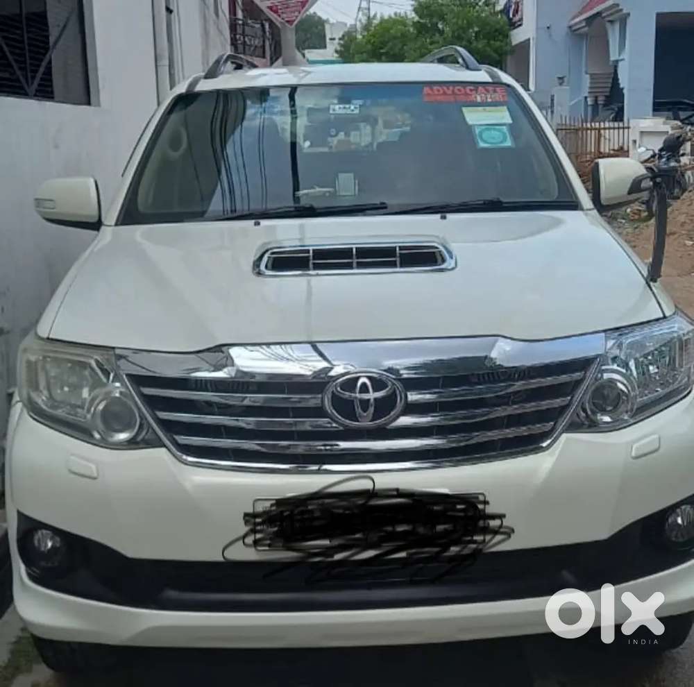 Toyota Fortuner 2014