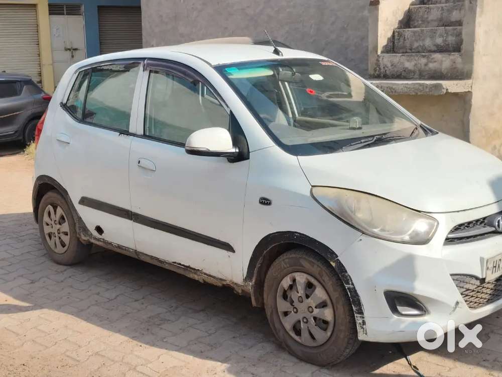 Hyundai I10 2012 Model With Cng Fitted  On Rc Paper