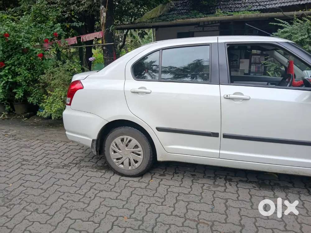 Maruti Suzuki Dzire 2010 Lxi