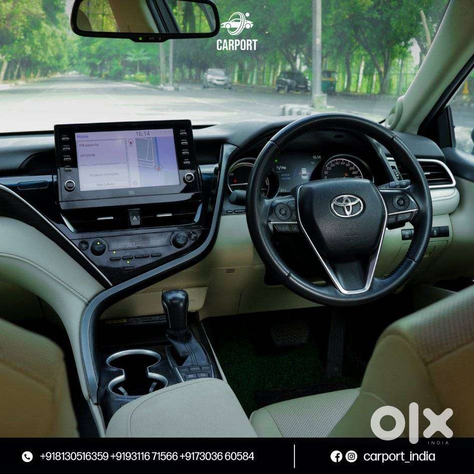 Toyota Camry Hybrid, 2022, Petrol