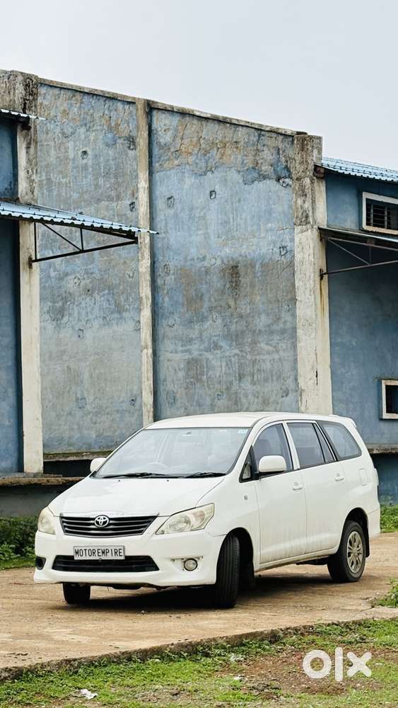 Toyota Innova 2.5 G (diesel) 8 Seater, 2016, Diesel
