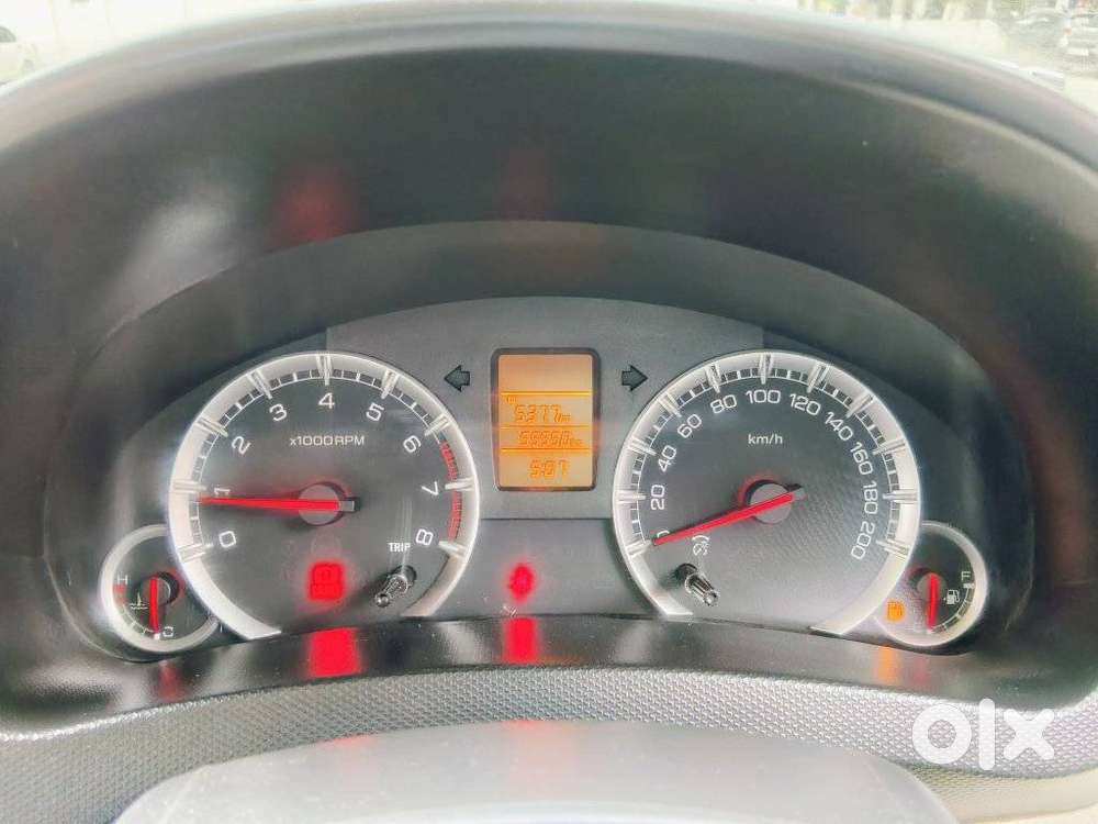 Maruti Suzuki Swift Dzire Vxi Optional, 2016, Petrol