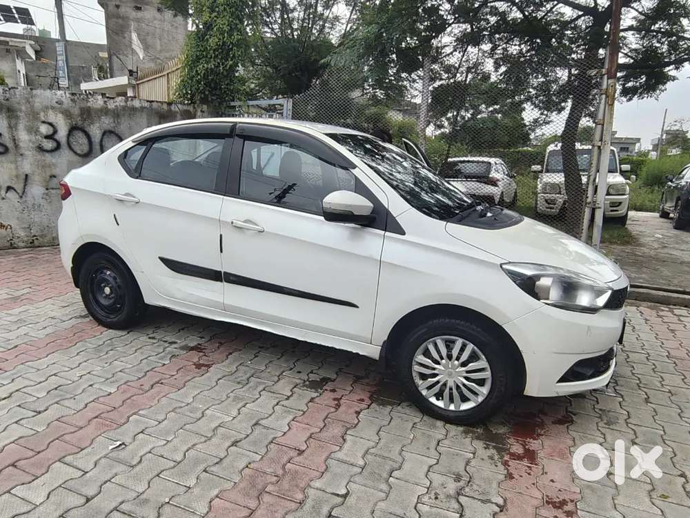 Tata Tigor Revotron 2018