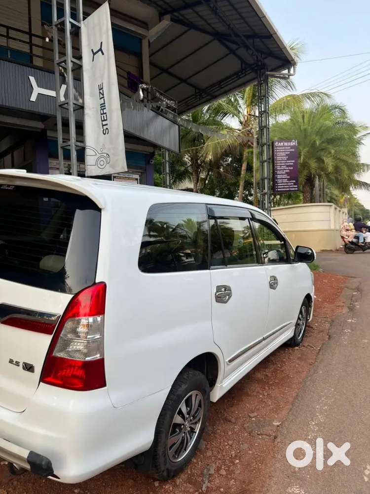 2015 Model Well Maintained Manual Car - 160000 Km