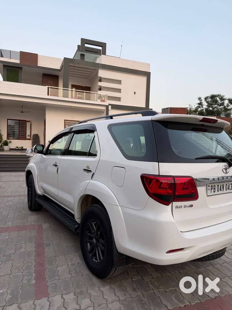 Toyota Fortuner Diesel 2015