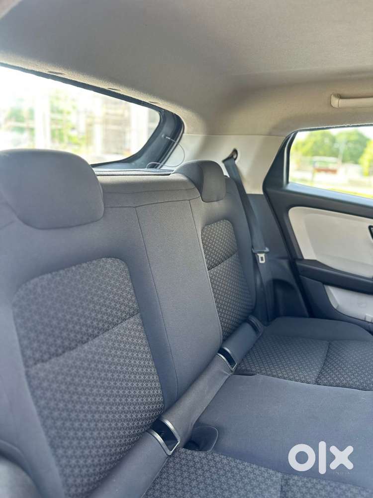 Tata Altroz 1.2 Xt, 2021, Petrol