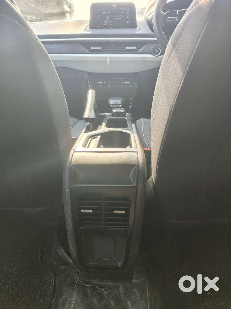 Tata Nexon Creative 1.2 Revotron Petrol 6 Amt, 2024, Petrol