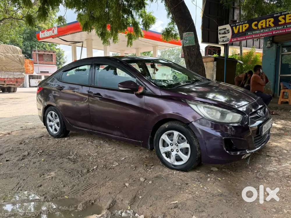 Hyundai Verna Petrol 2012