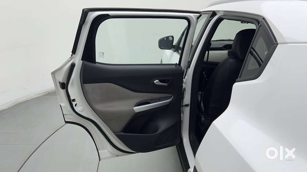 Nissan Magnite 1.0 Xl Turbo Cvt, 2021, Petrol