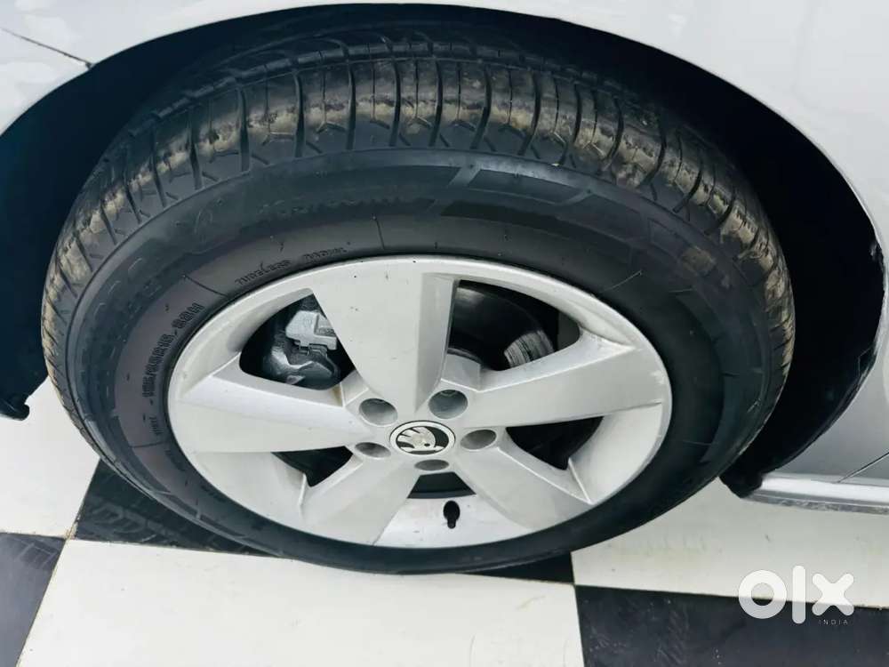 Skoda Rapid Elegance 2017 Diesel