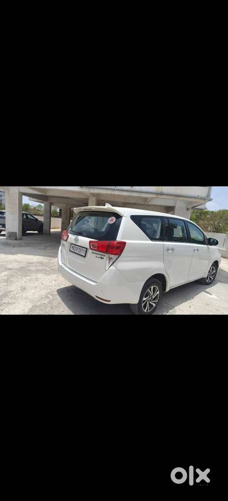Innova Cresta V Modle 8 सीटर. Mh-20-fz-0111