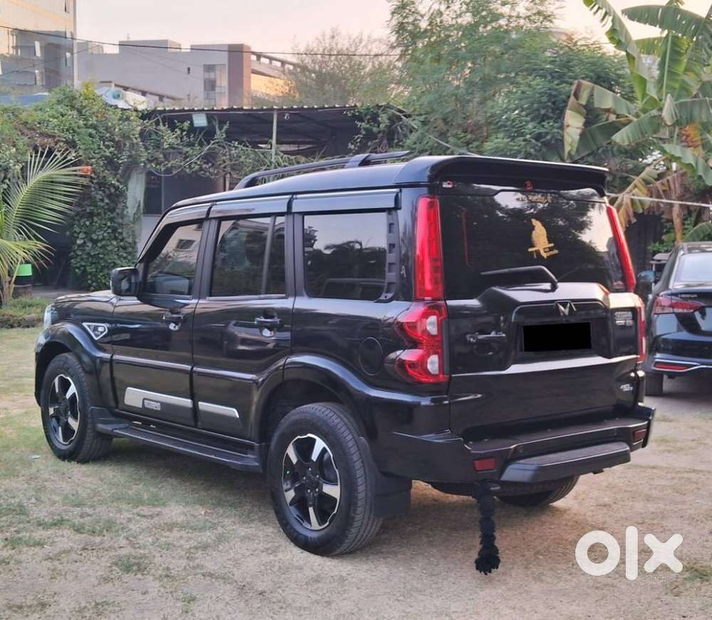 Mahindra Scorpio Classic 2.2 S 11 Mt 7 Str, 2023, Diesel