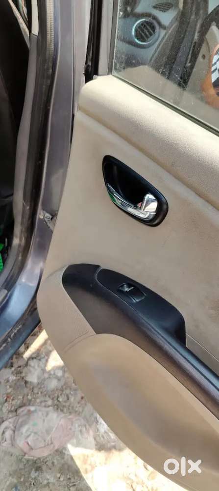 Hyundai I10 Sportz 2016 Variant Petrol