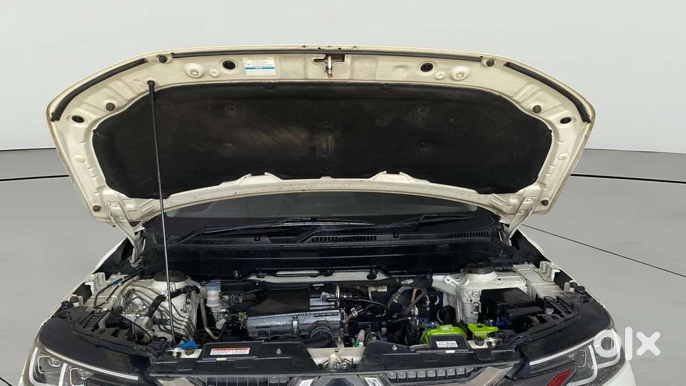 Maruti Suzuki Brezza 1.5 Zxi At Smart Hybrid, 2023, Petrol