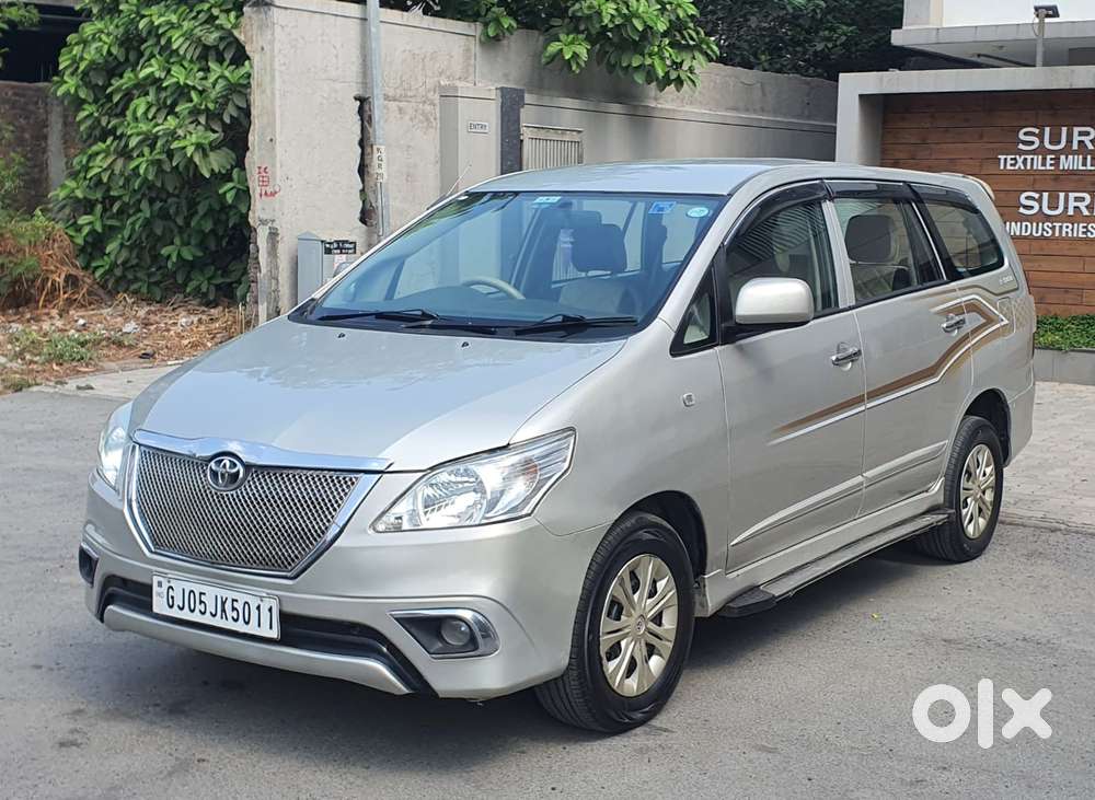 Toyota Innova 2.5 G (diesel) 8 Seater, 2014, Cng & Hybrids