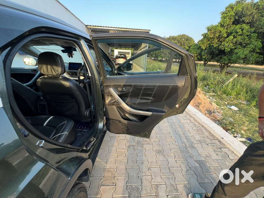 Tata Nexon Deisel Sunroof