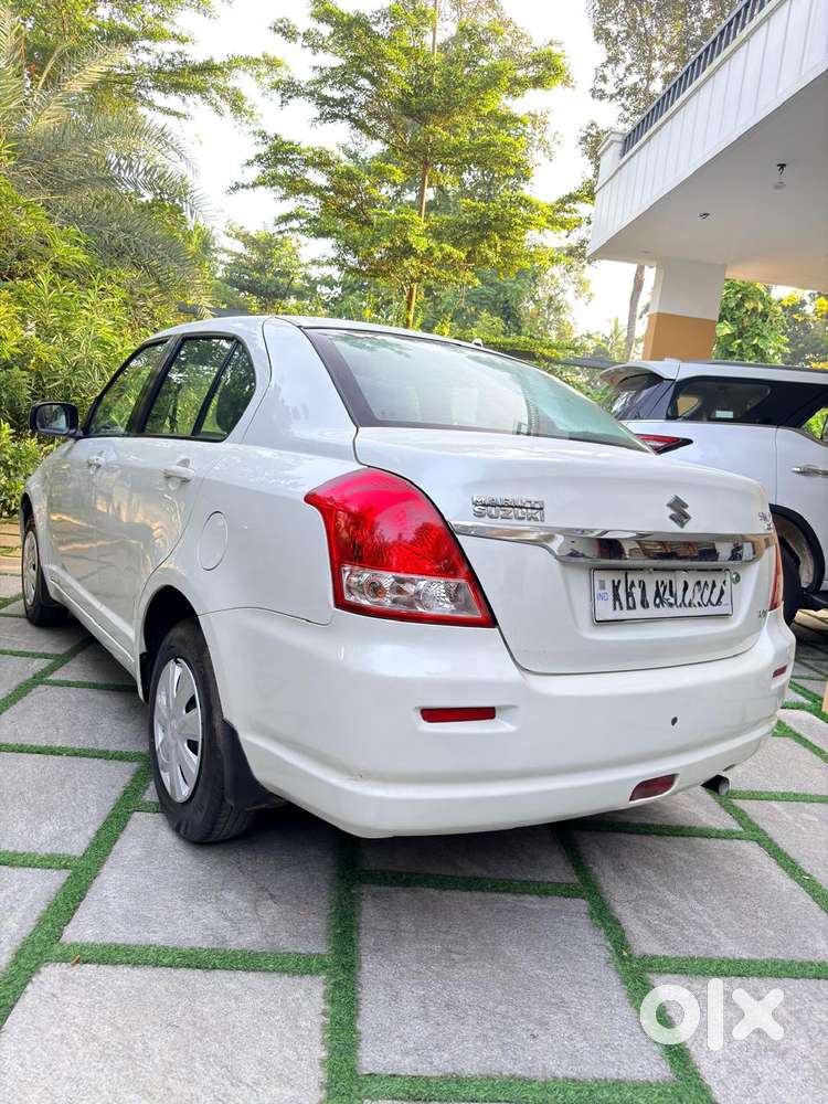 Maruti Suzuki Swift Dzire Vxi Optional, 2009, Petrol