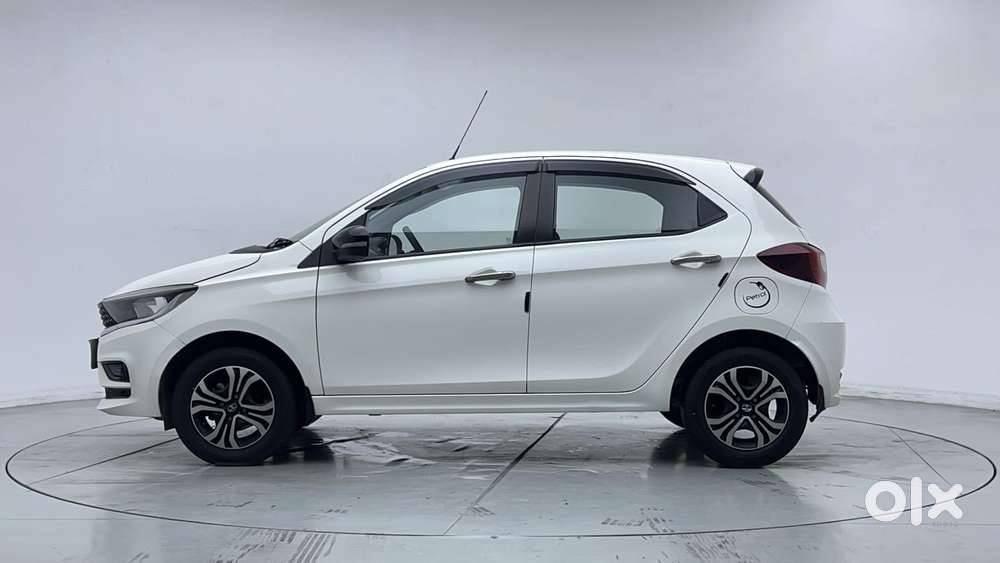 Tata Tiago 1.2 Revotron Xt Option, 2023, Petrol
