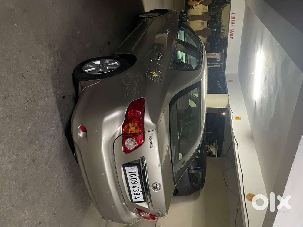 Toyota Corolla Altis 2010