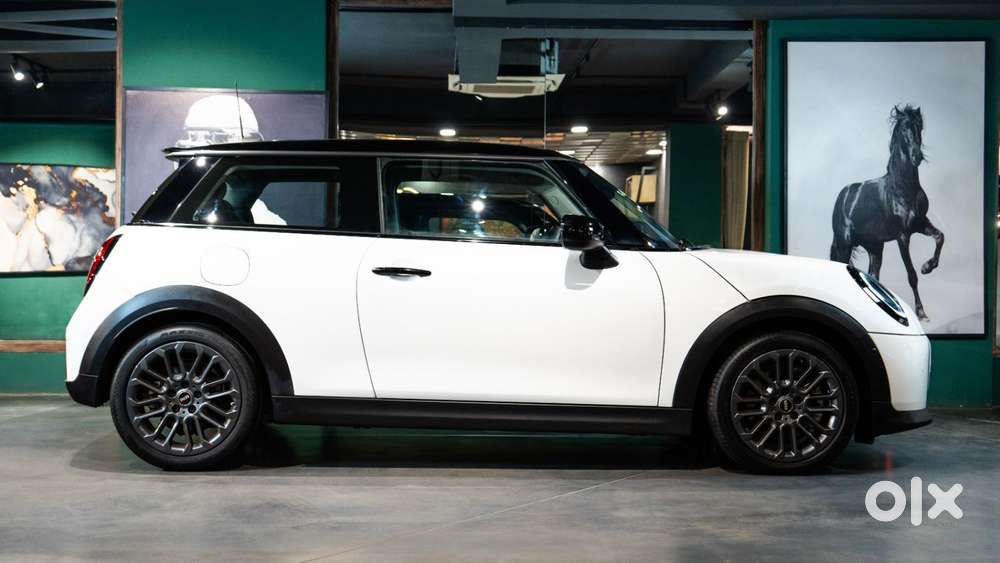 Mini Cooper Hatch, 2025, Petrol