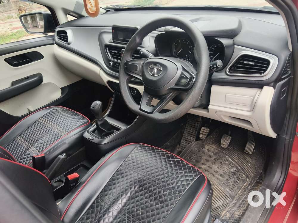Tata Altroz 1.2 Xe Plus Petrol, 2022, Petrol