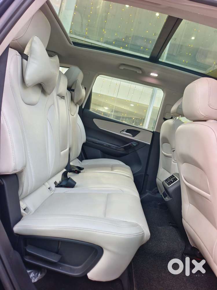 Mahindra Xuv700, 2021, Petrol