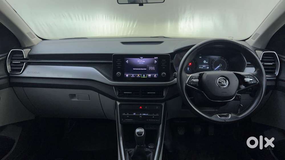 Skoda Kushaq Ambition 1.0l Tsi Mt, 2023, Petrol