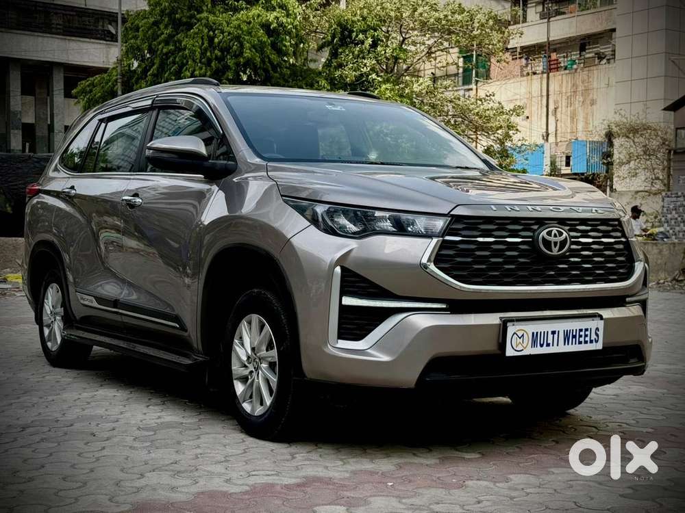 Toyota Innova Hycross 2.0 Gx 7 Str, 2025, Petrol