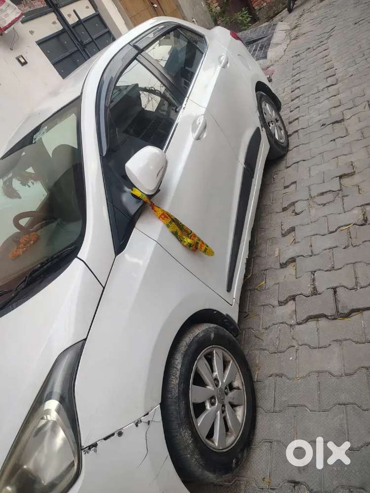Hyundai Xcent 2015 Model