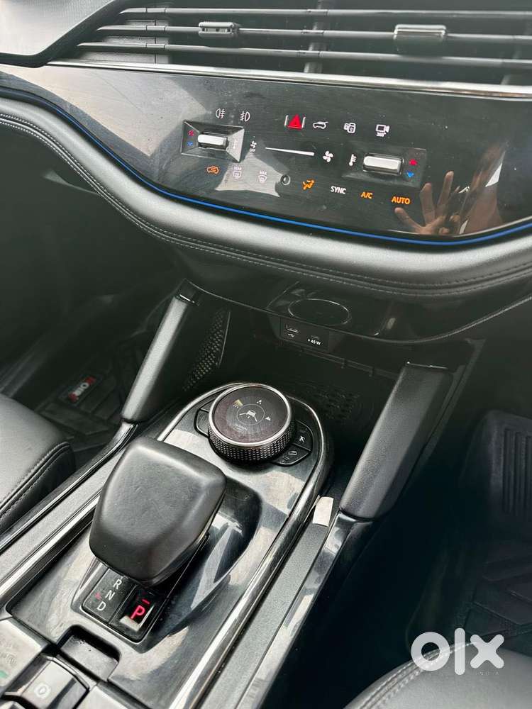 Tata Safari, 2023, Diesel