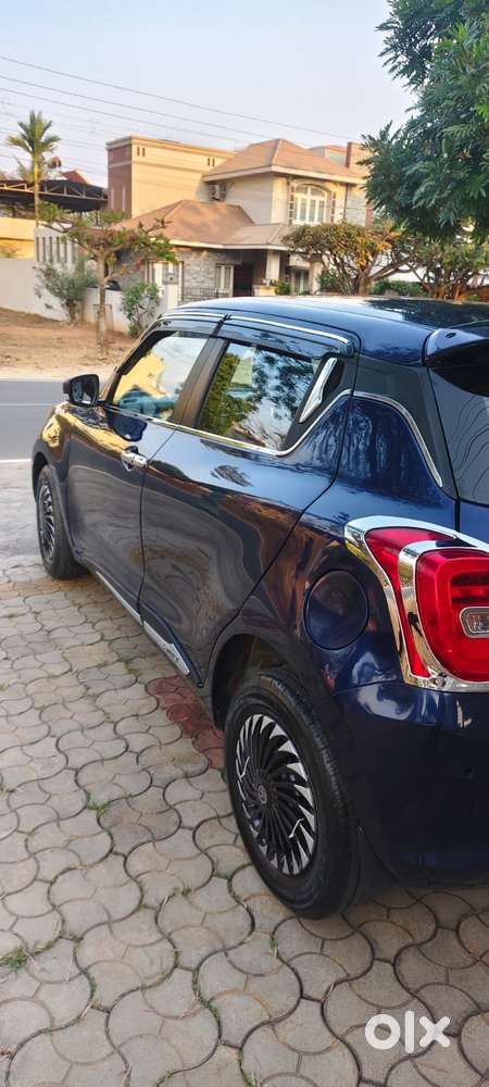 Maruti Suzuki Swift Vxi + Manual, 2022, Petrol
