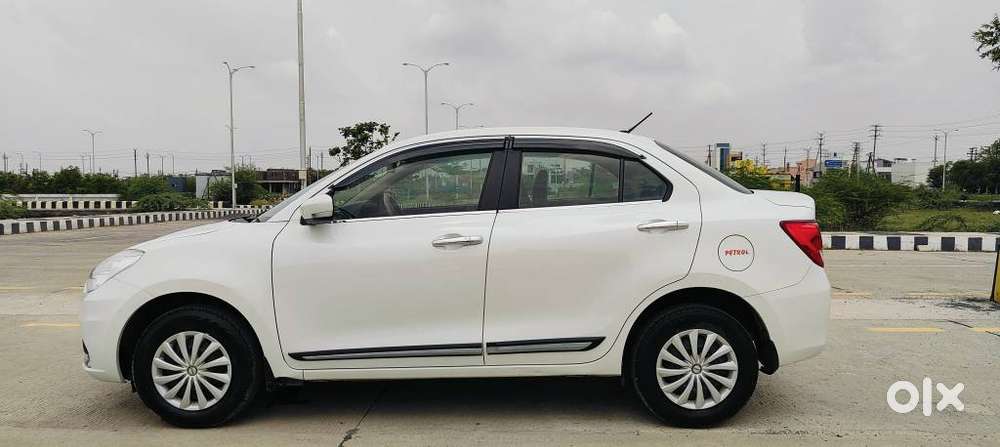 Maruti Suzuki Dzire 1.2 Vxi, 2023, Petrol