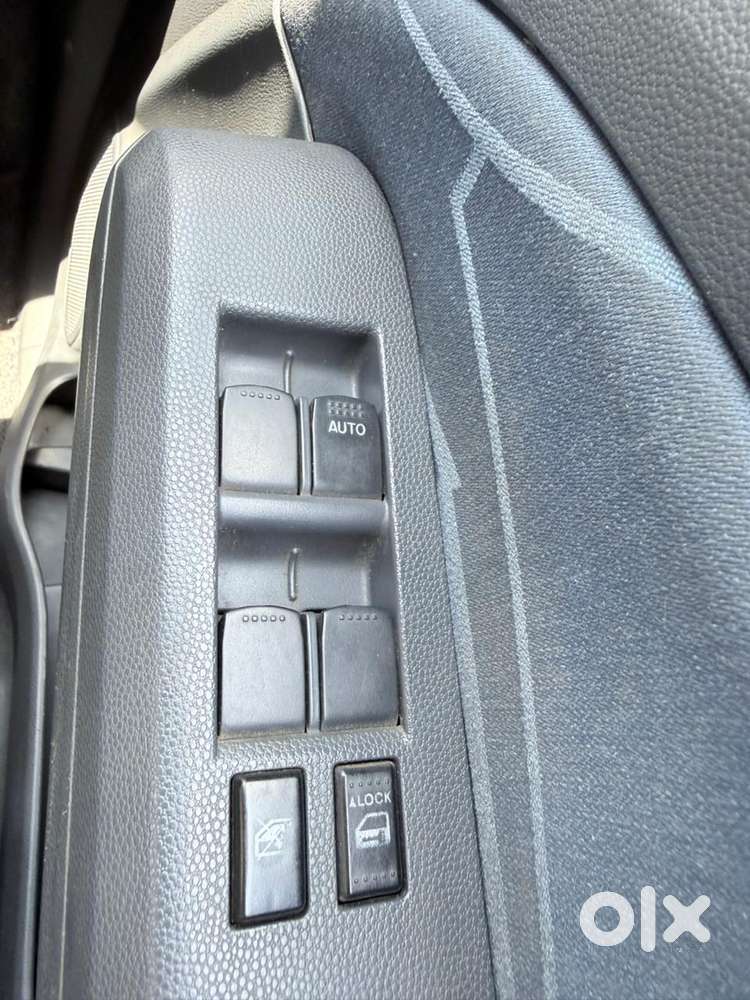 Maruti Suzuki Ritz Zxi Bs-iv, 2011, Petrol