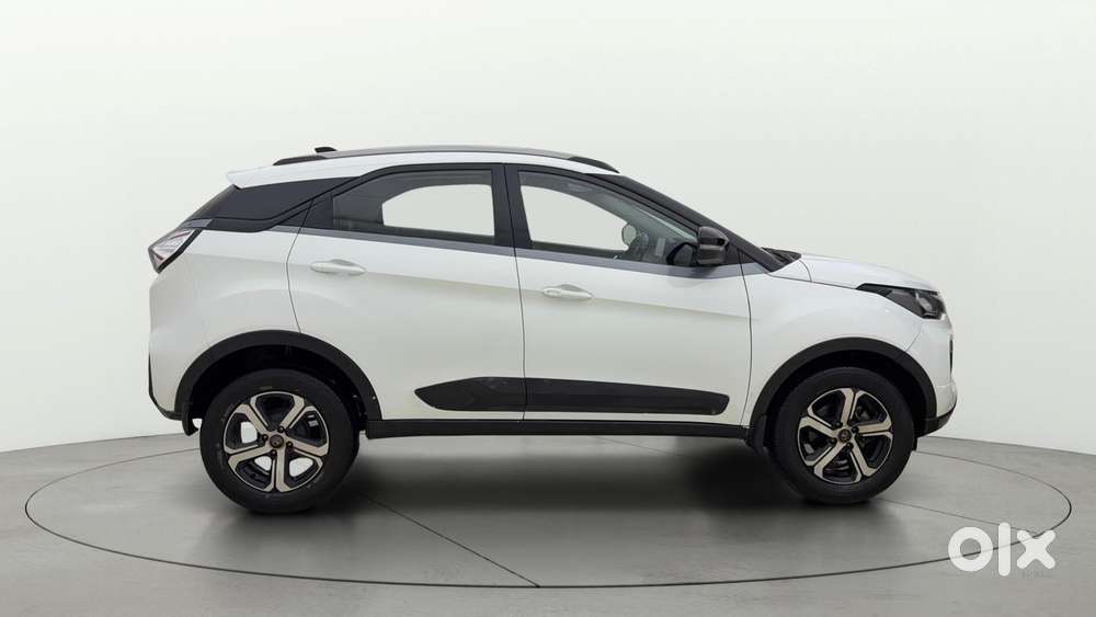 Tata Nexon 1.2 Revotron Xza Plus Premium, 2021, Petrol