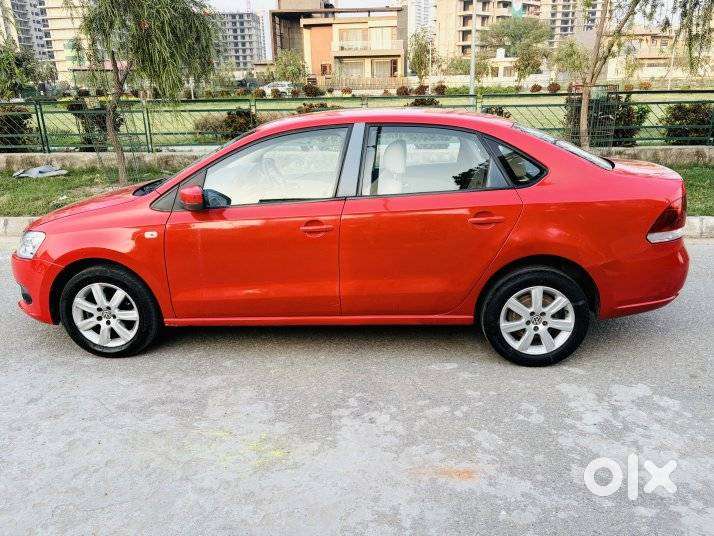 Volkswagen Vento 2010-2013 Petrol Highline, 2011, Petrol