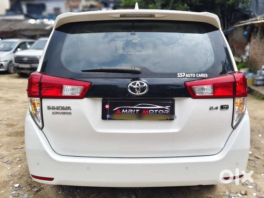Toyota Innova Crysta 2.4 G Plus Mt 8 Str, 2025, Diesel