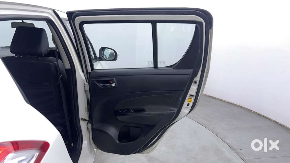 Maruti Suzuki Swift 1.3 Zxi, 2012, Petrol