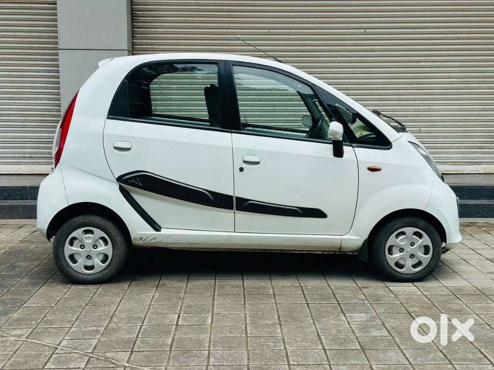 Tata Nano Genx Xta, 2016, Petrol