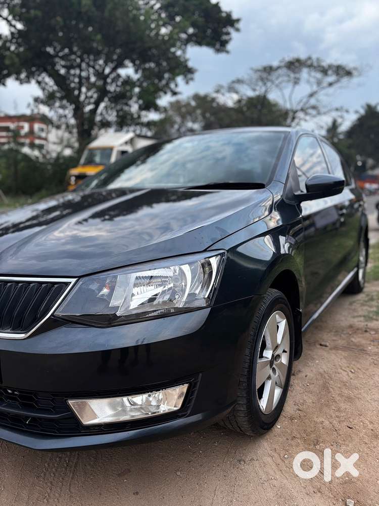 Skoda Rapid Petrol 2018