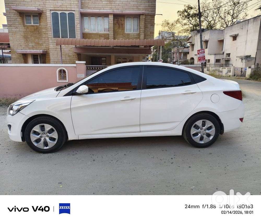 Hyundai Verna 1.5 S Vtvt, 2018, Petrol