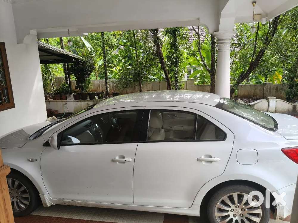 Maruti Suzuki Kizashi 2012