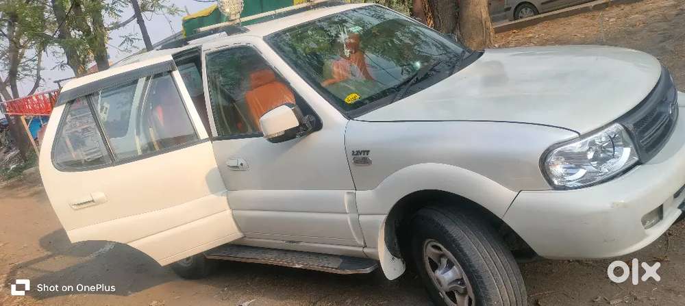 Tata Safari 2012