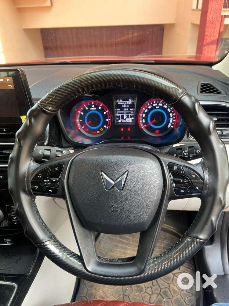 Mahindra Xuv 3xo Mx3 Petrol Well Maintained